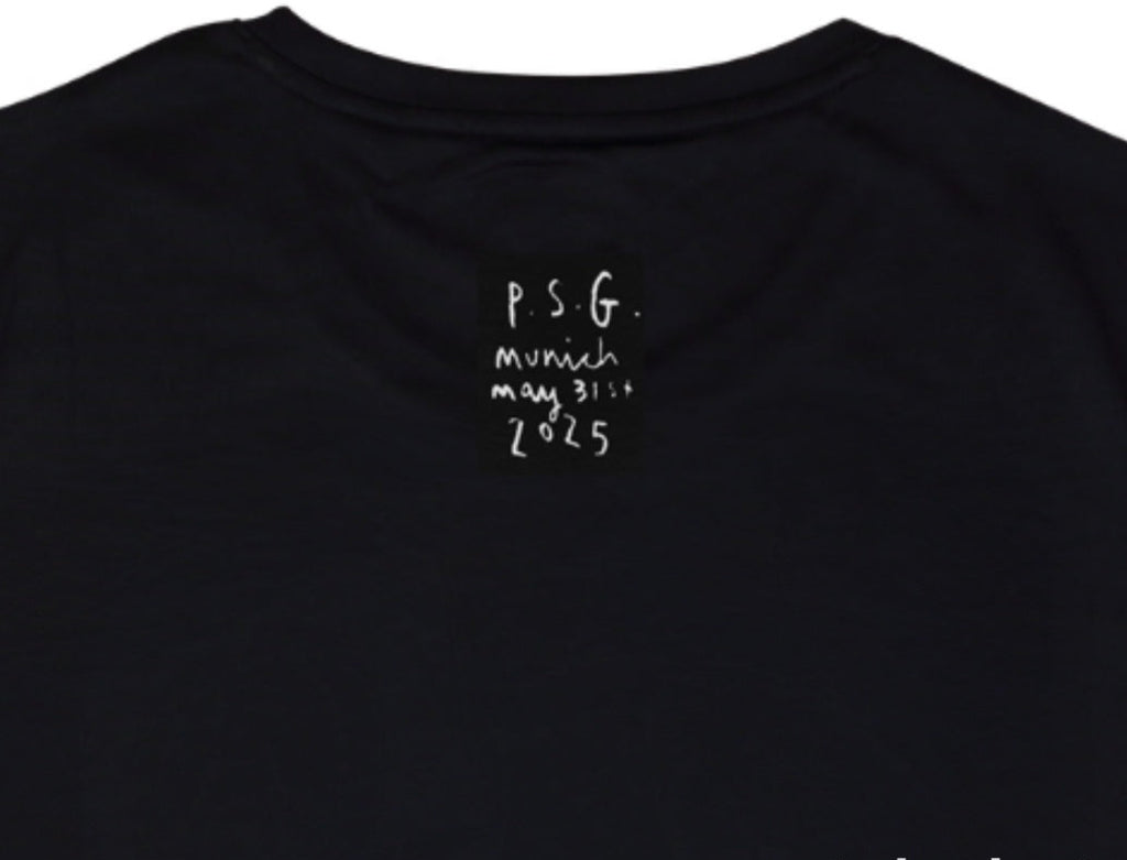 T-shirt Graphique Noir "We Are The Champions"